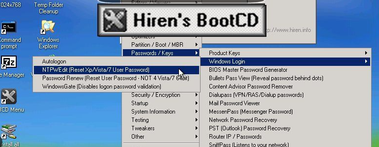 ミニ Windows XP がロードされたら、Hiren’s Boot CD メニューを開き、”Passwords / Keys” カテゴリに移動します。ここから「パスワード更新」ツールを選択します。